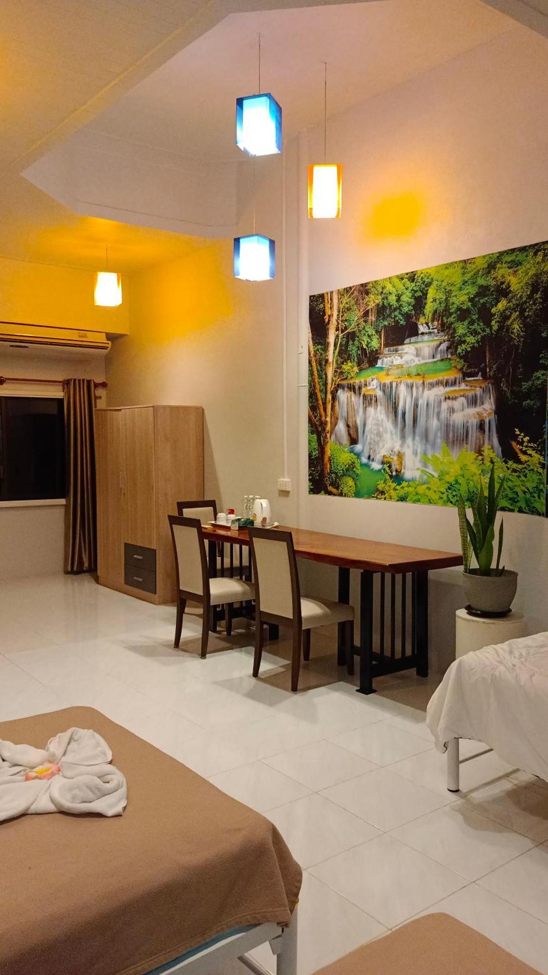 Batikseafood Airport & Room Ban Bo Sai Klang Esterno foto