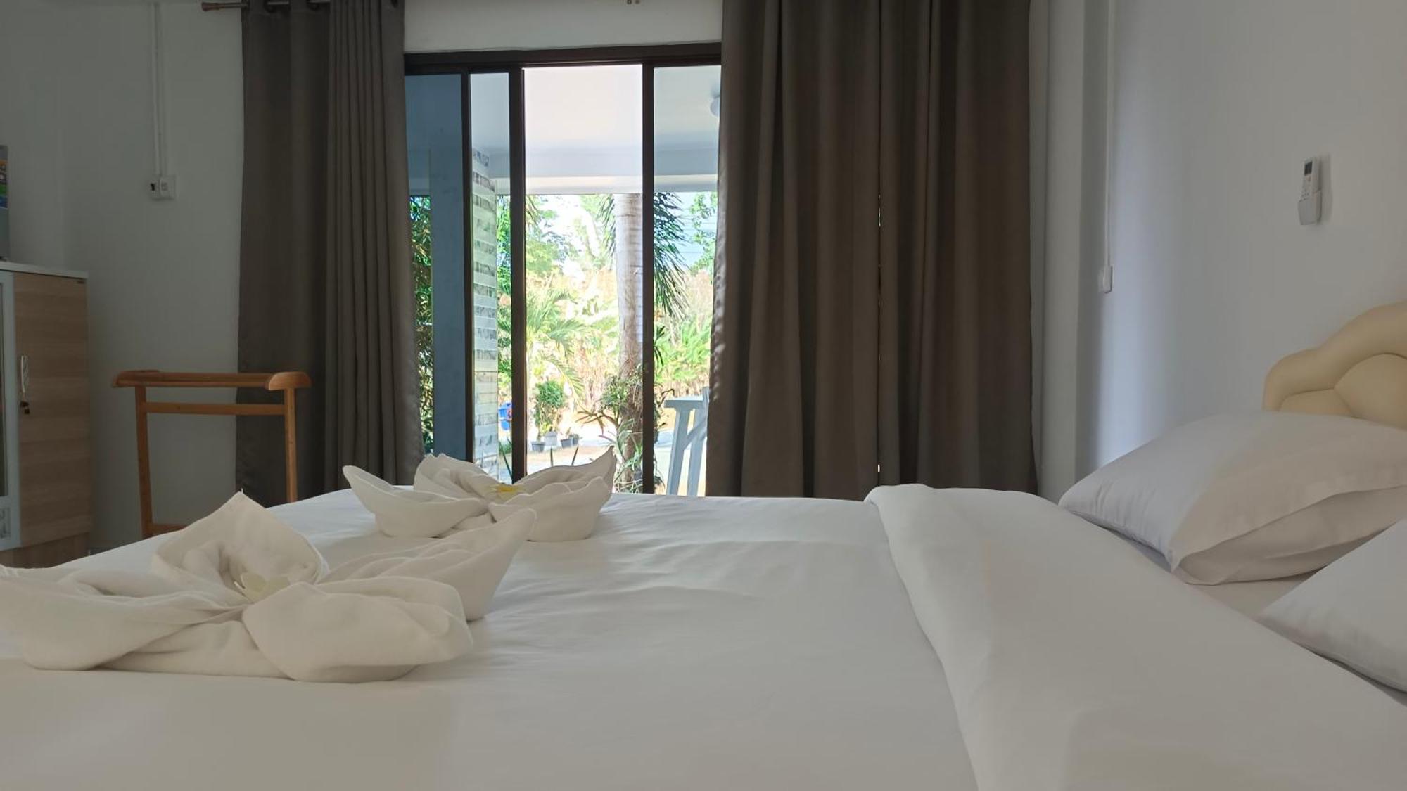 Batikseafood Airport & Room Ban Bo Sai Klang Esterno foto