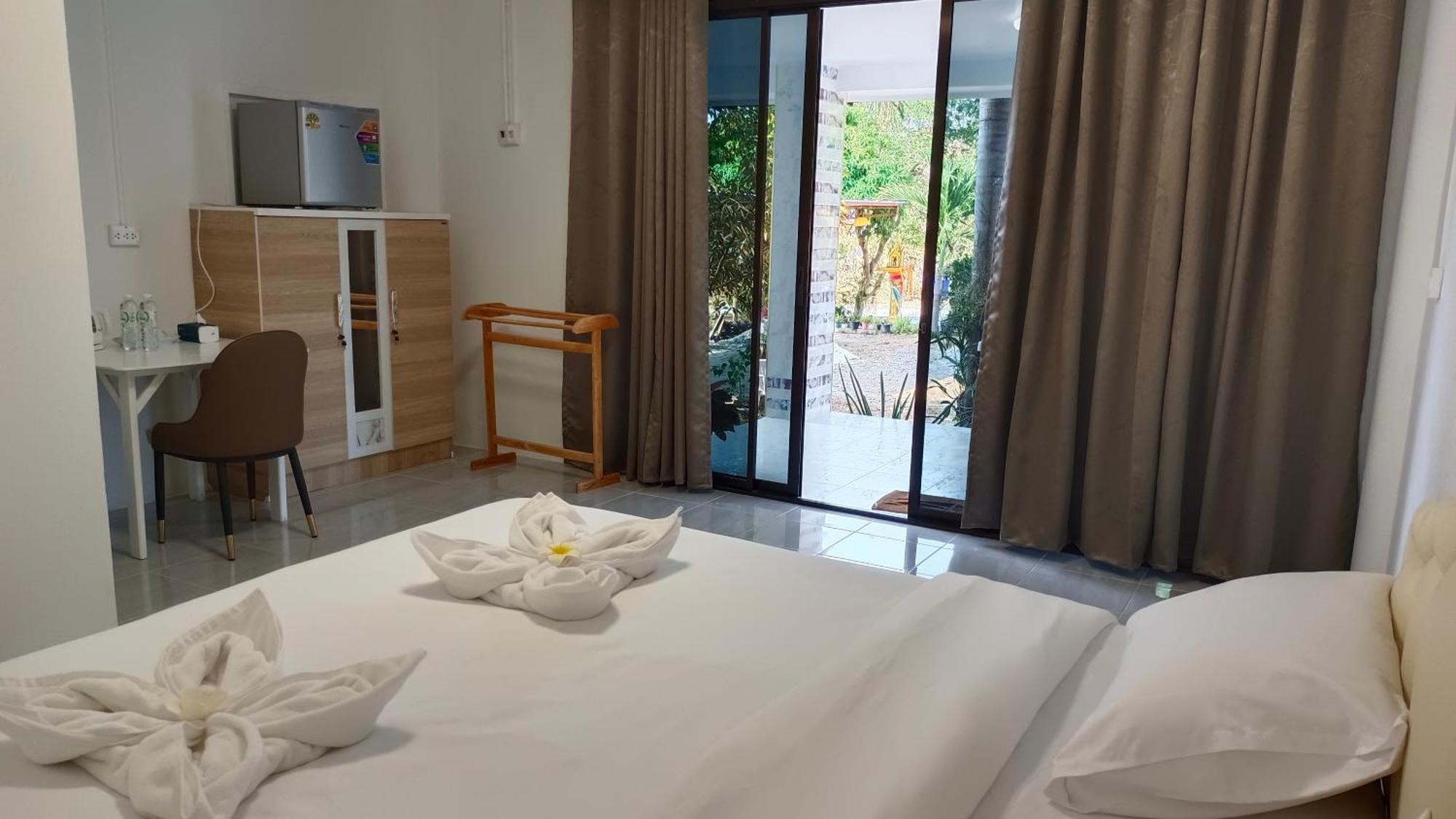 Batikseafood Airport & Room Ban Bo Sai Klang Esterno foto